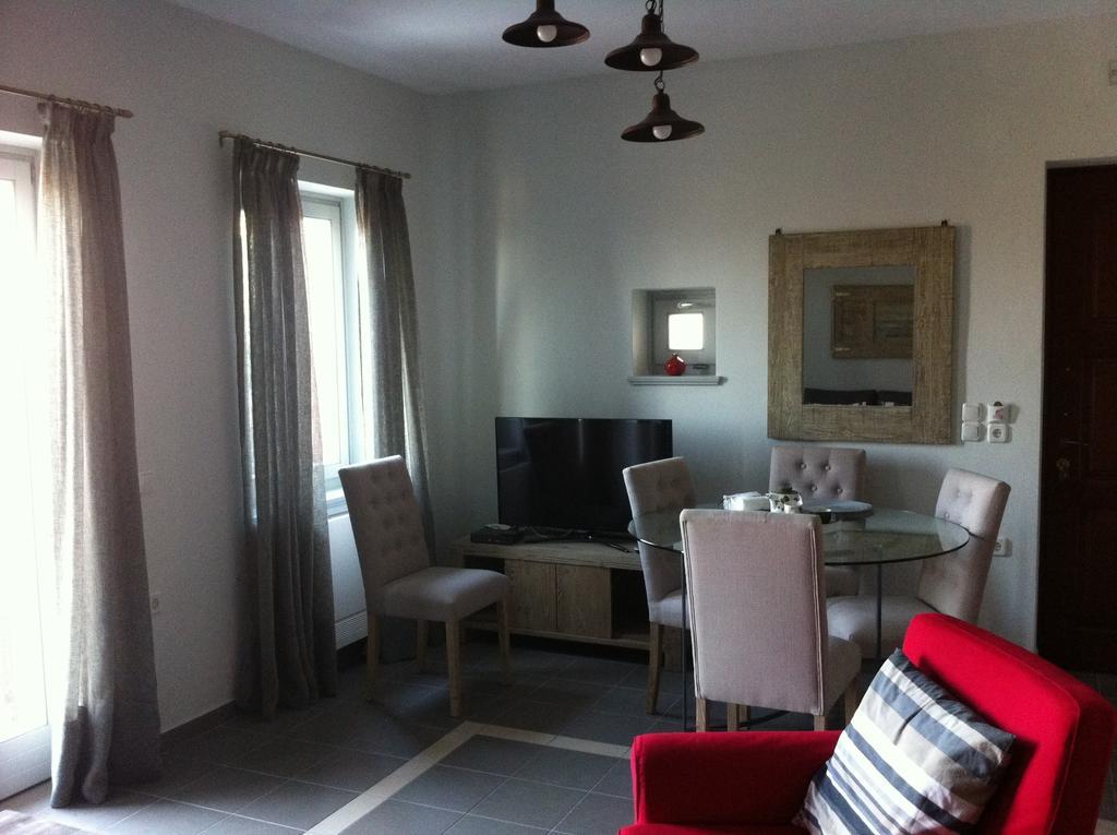 Heliades Maisonettes Mithimna Kamer foto